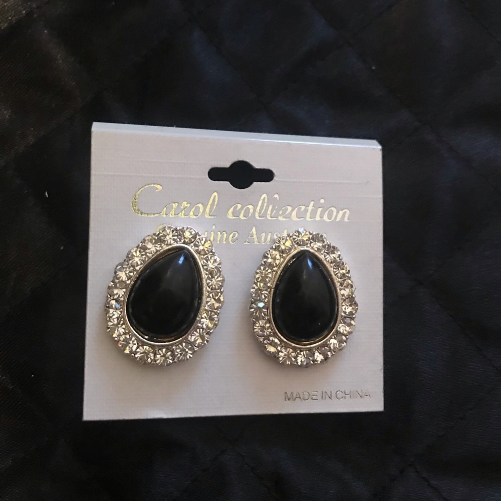 Black earrings